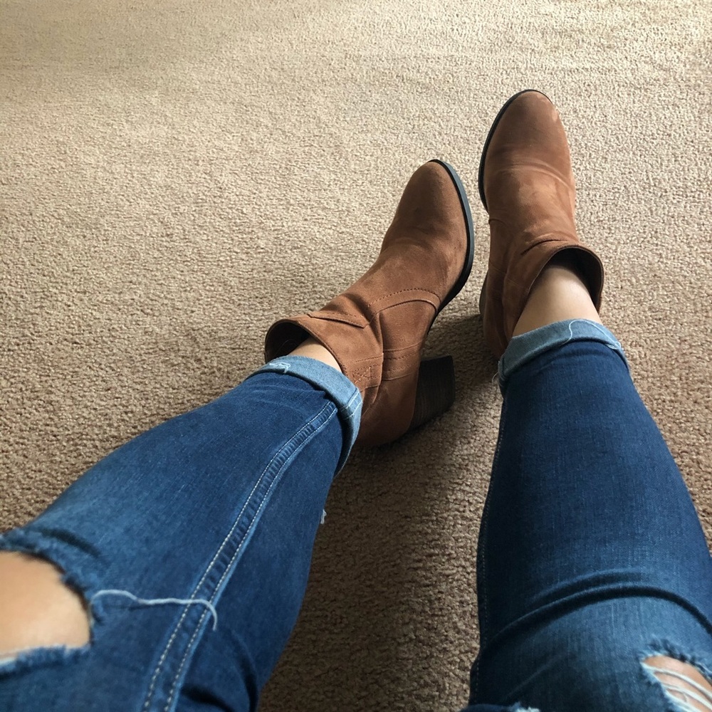 SOLD😁Call it Spring Booties😍